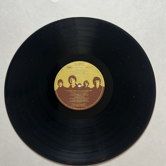 The Beatles - Love songs - double LP vintage vinyl record condition is G+ - Picture 5 of 10